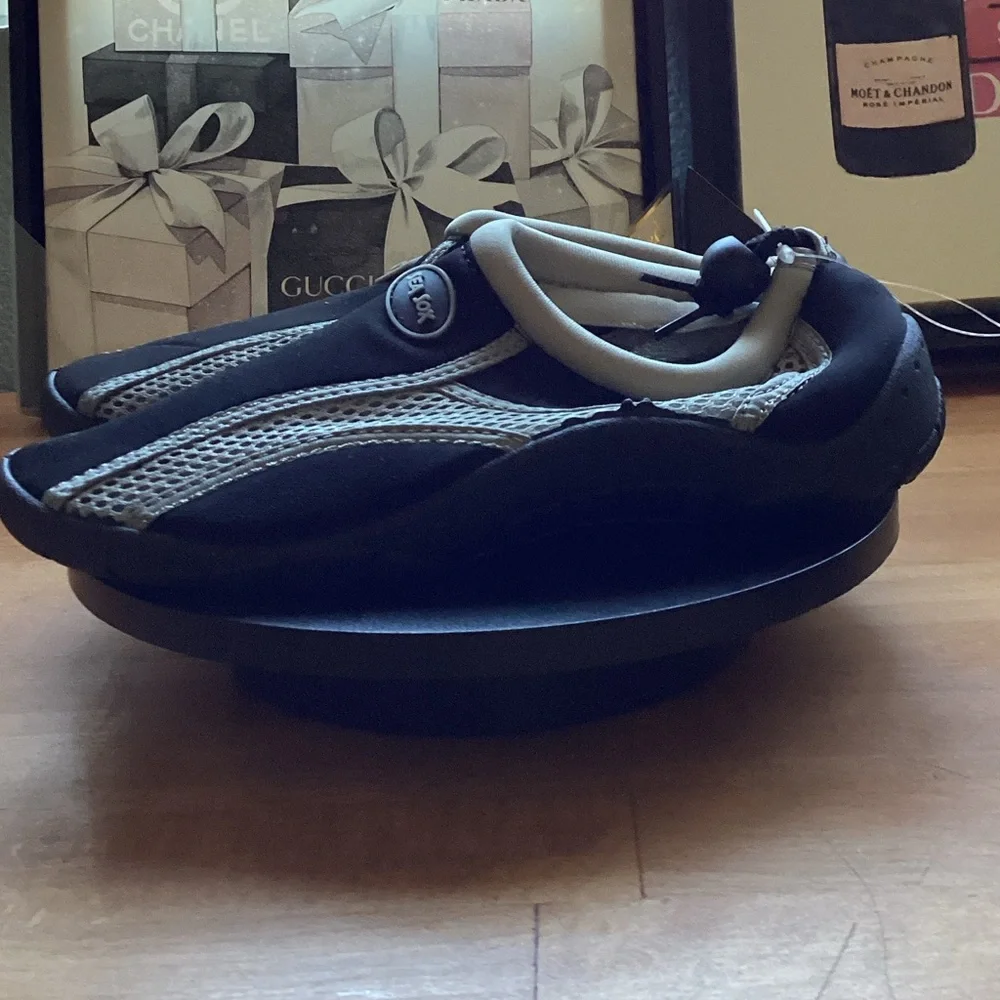Sea Sox Black and Gray Water Shoes
